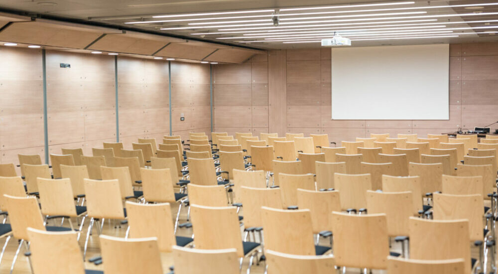 salle de conférence vide